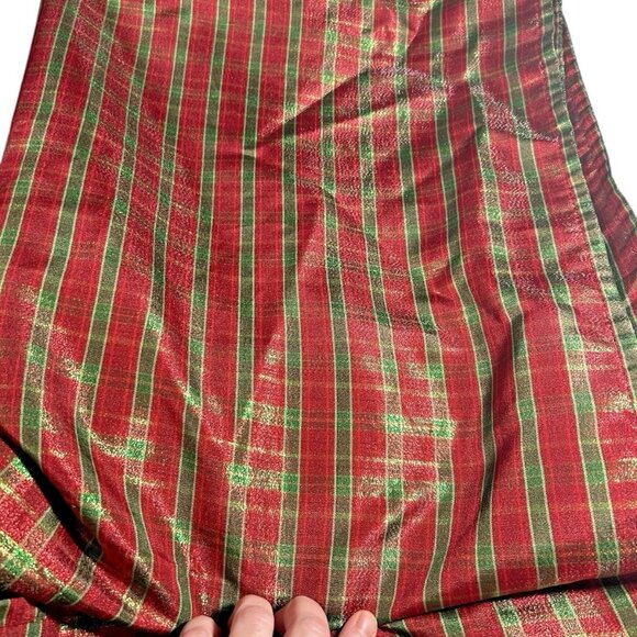 Lenox Holiday Nouveau Dazzle Red Tartan Plaid Metallic Tablecloth 60 x 84 - Picture 2 of 5